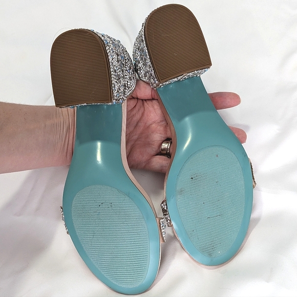 NWT Betsey Johnson Mari Champagne Size 6.5 - Picture 7 of 12